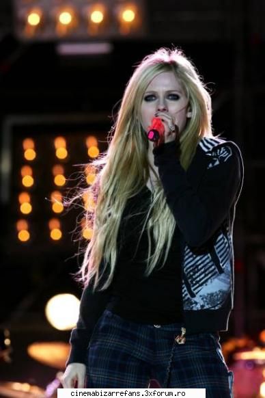 Avril Lavigne - După doi ani de muncă, albumul Let Go a - ** Alte formatii **