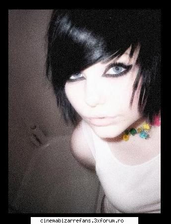 Emo girls - hilary_cb - ** Stilul Emo **