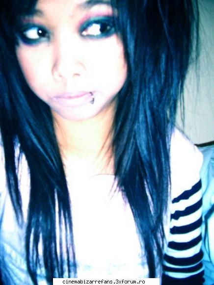 Emo girls - hilary_cb - ** Stilul Emo **