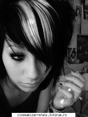 Emo girls - hilary_cb - ** Stilul Emo **