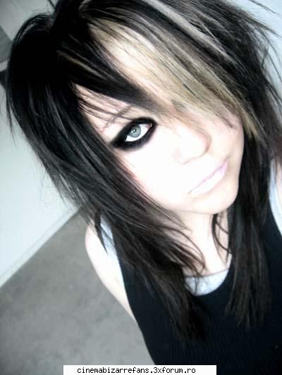 Emo girls - hilary_cb - ** Stilul Emo **