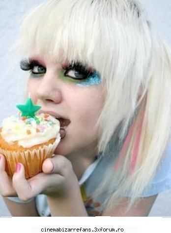 Emo girls - Luv_Cinema_Bizarre - ** Stilul Emo **