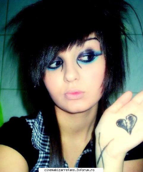 Emo girls - Luv_Cinema_Bizarre - ** Stilul Emo **
